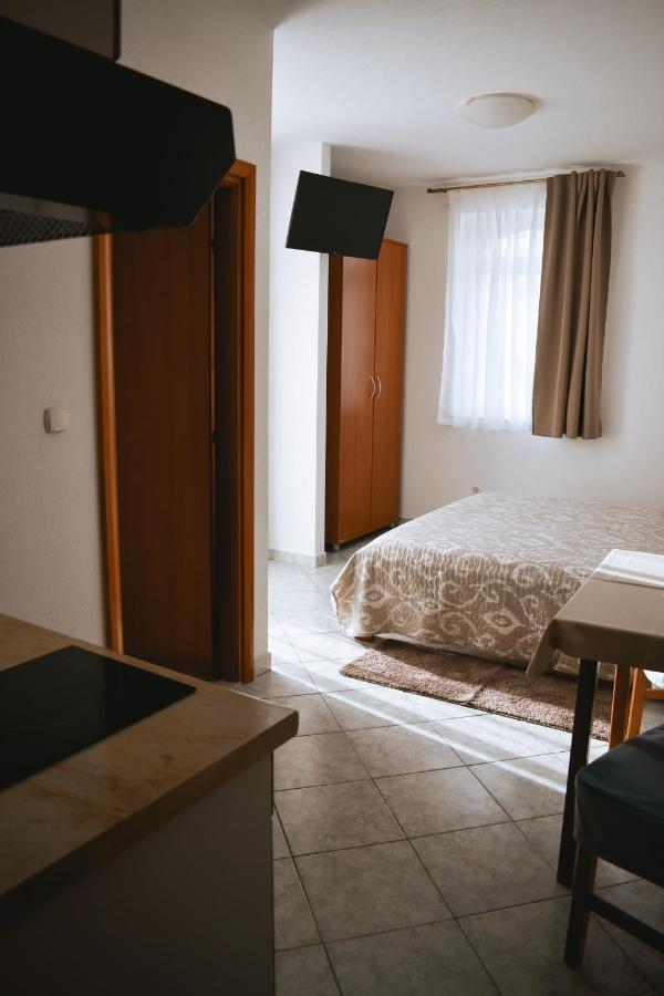 Garden House Vodice Apartment Luaran gambar