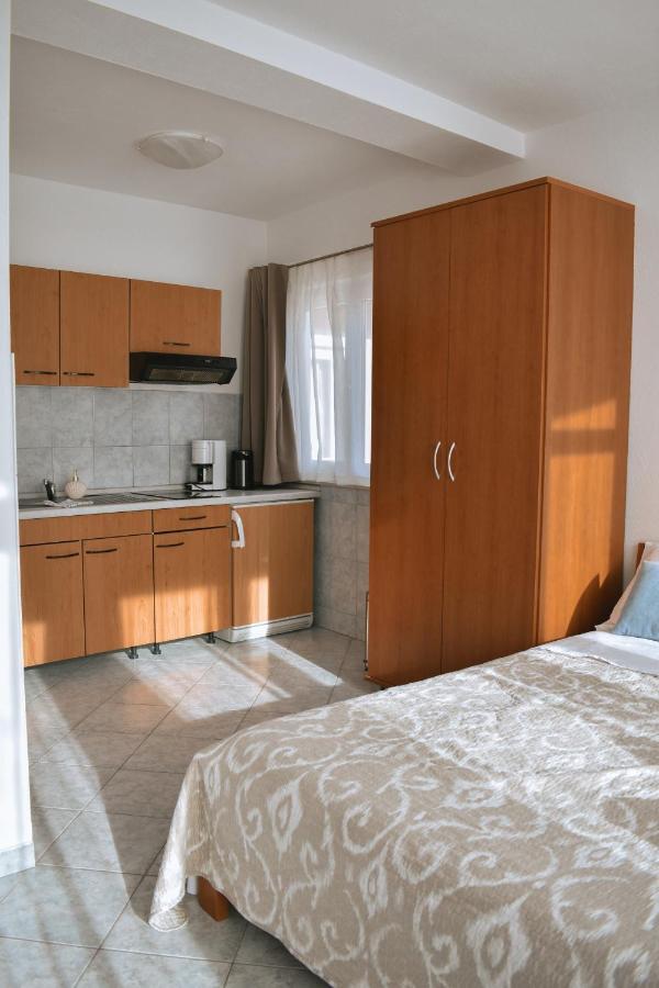 Garden House Vodice Apartment Luaran gambar