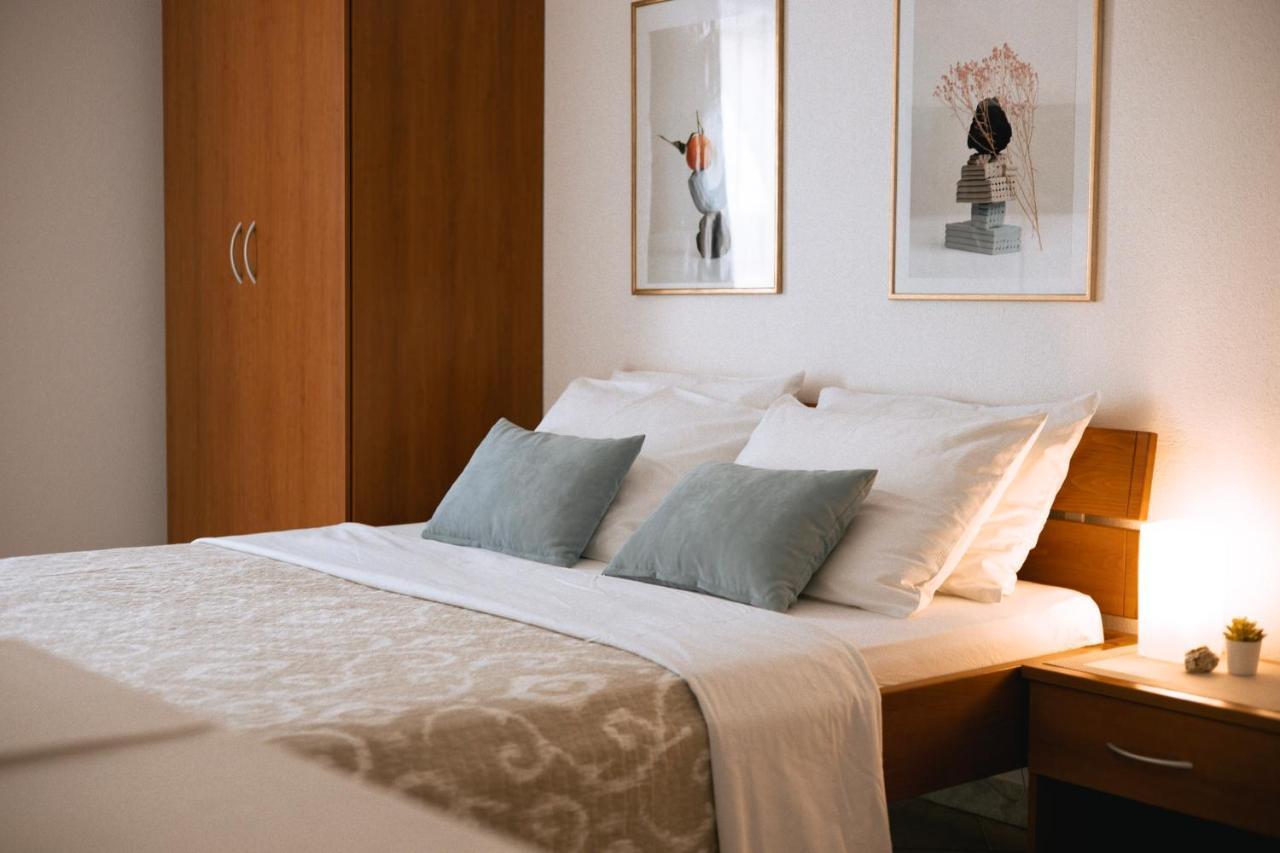 Garden House Vodice Apartment Luaran gambar