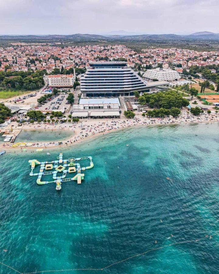 Garden House Vodice Apartment Luaran gambar