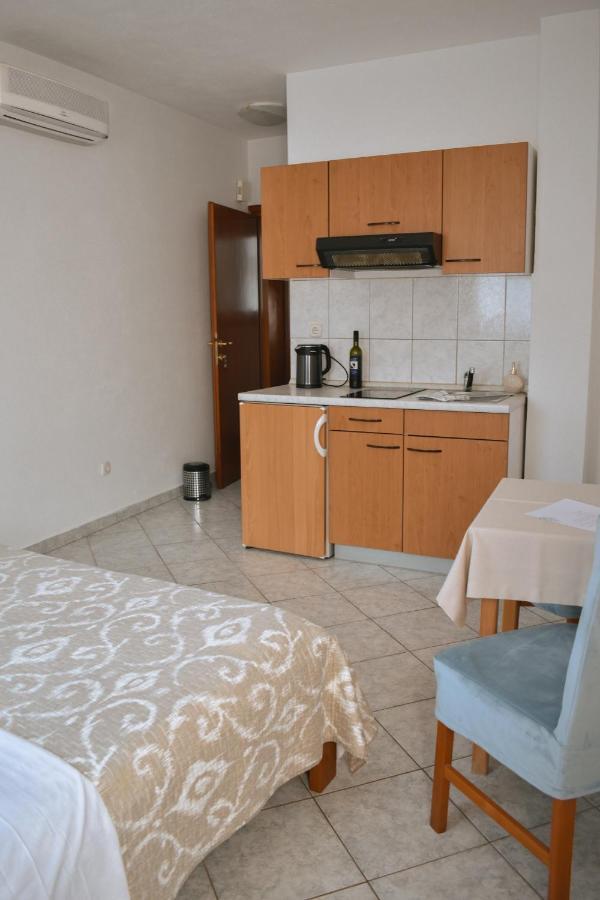 Garden House Vodice Apartment Luaran gambar